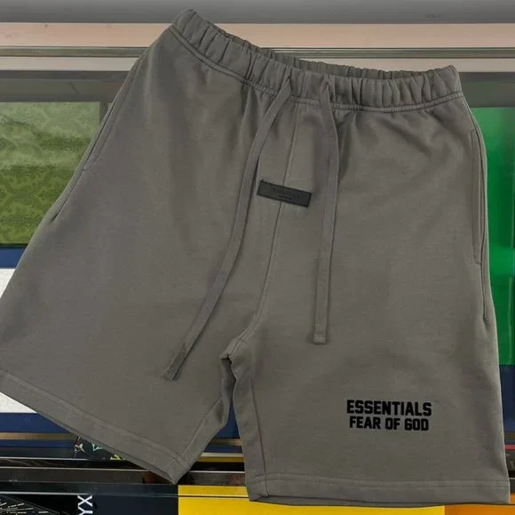 Fear of God ESSENTIALS Letter Embroidery Shorts - Picture 1 of 8